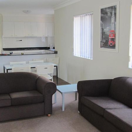 Parkside Apartments Parramatta Sydney Luaran gambar